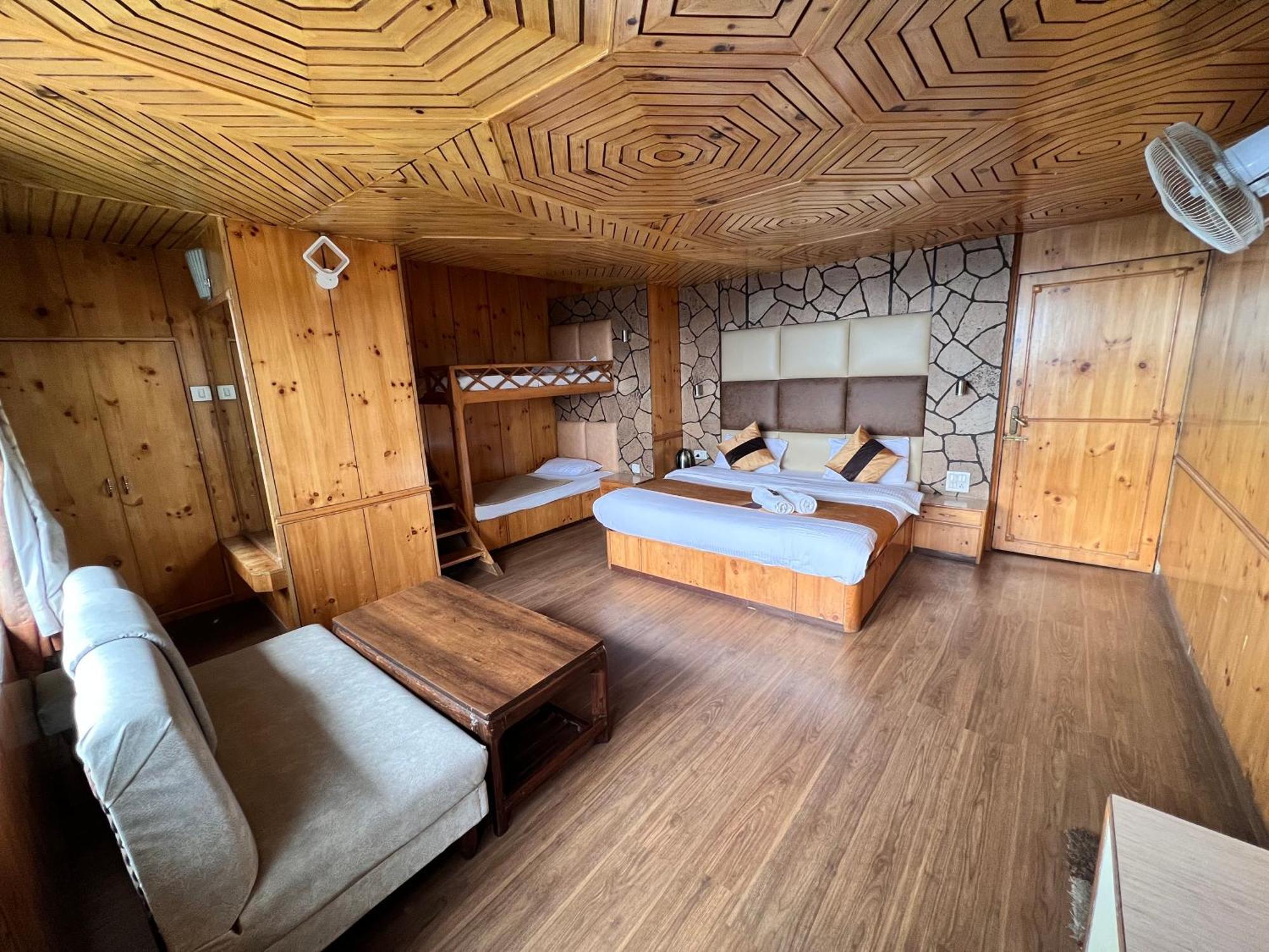 Victory Hotel And Restaurant By Gs Hospitality Shimla Exterior foto